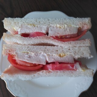 サラダチキンで簡単サンドイッチ